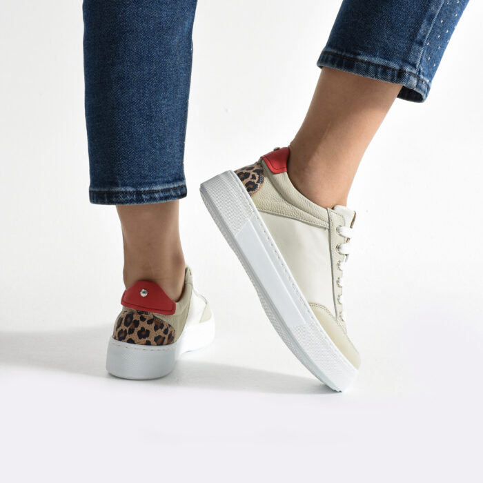 Дамски бежови кецове от естествена кожа Cairo