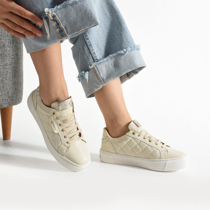 Дамски бежови кецове от естествена кожа Giza