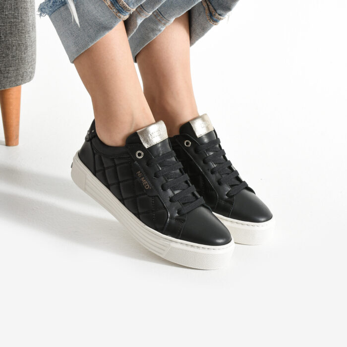 Дамски черни кецове от естествена кожа Giza