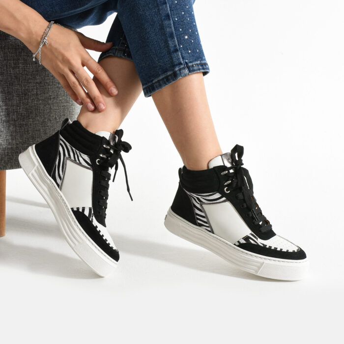 Дамски високи кецове от естествена кожа в бяло и черно Casablanca