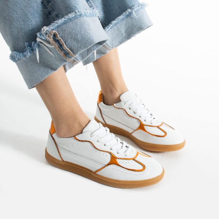 Дамски бели кецове от естествена кожа с оранжев акцент Kyoto