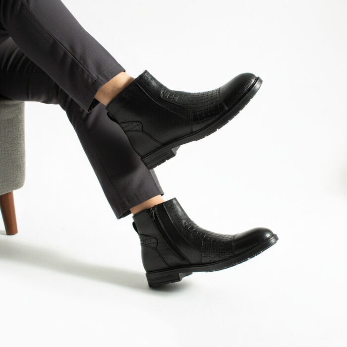 Елегантни черни мъжки боти от естествена кожа с цип Varanasi