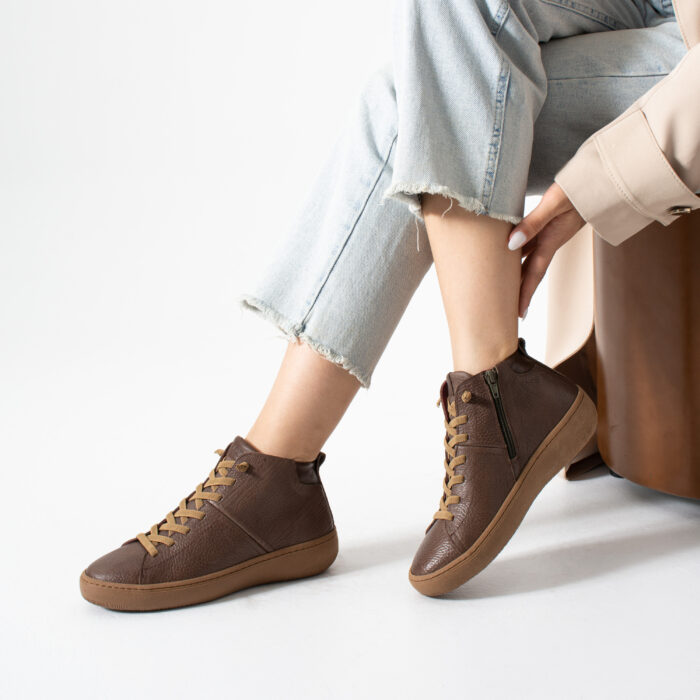 Дамски кафяви спортни боти до глезена от естествена кожа Amazonia