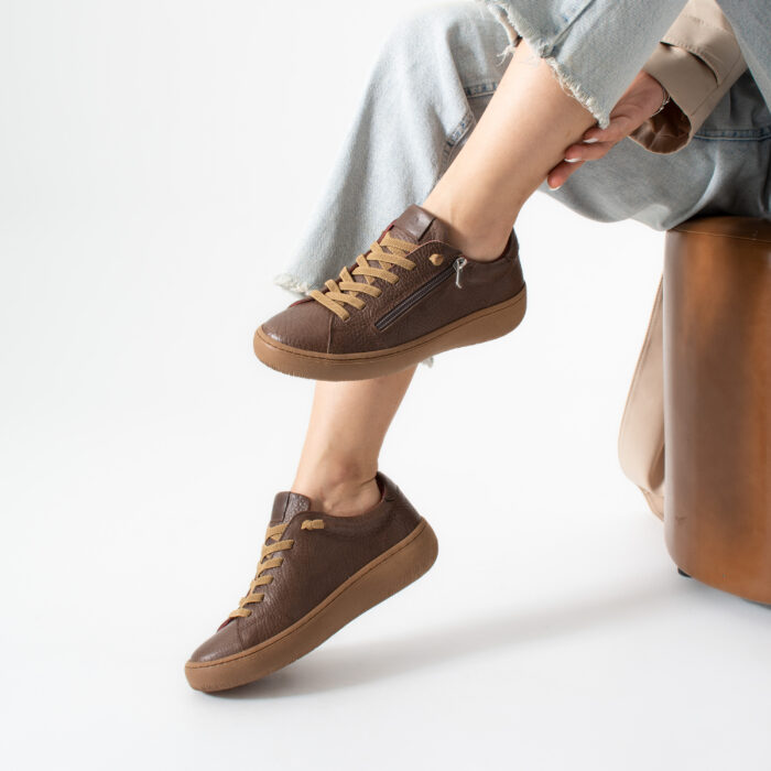 Дамски кафяви спортни обувки от естествена кожа Gao