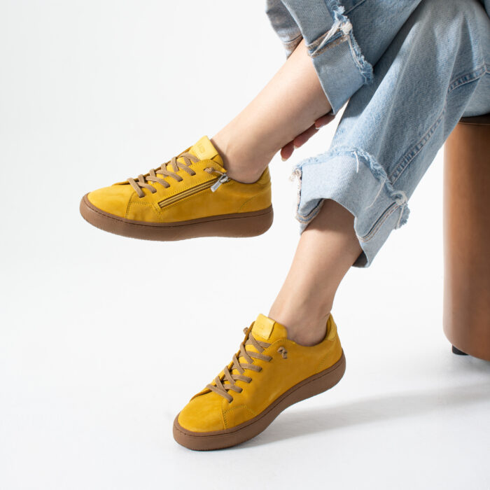 Дамски жълти спортни обувки от набук Gao