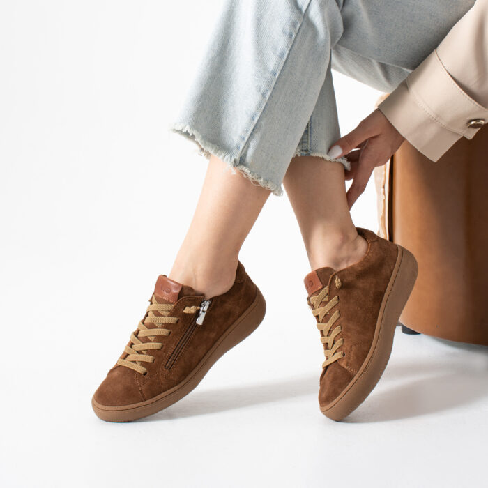 Дамски кафяви спортни обувки от естествен велур Gao