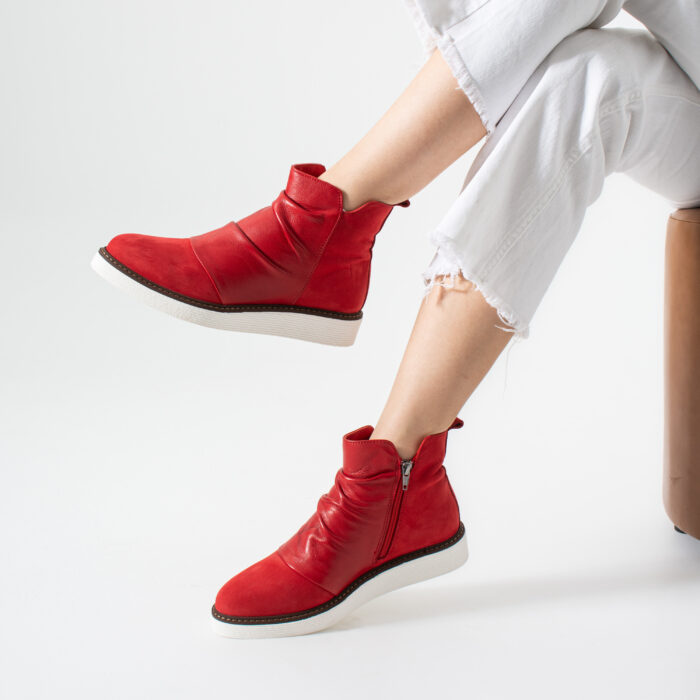 Дамски червени боти от естествена кожа и велур Havana