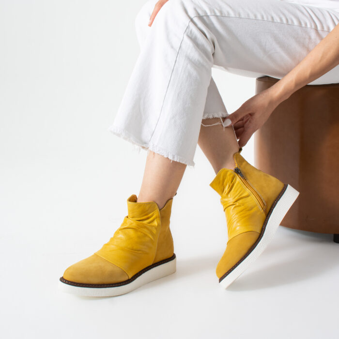 Дамски жълти боти от естествена кожа и велур Havana