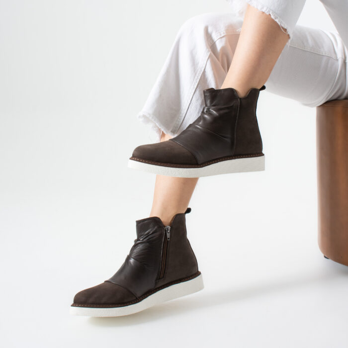 Дамски кафяви боти от естествена кожа и велур Havana