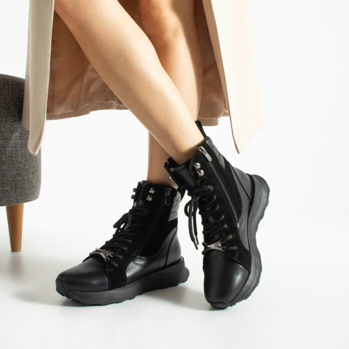 Дамски черни спортни боти от естествена кожа и велур Darius