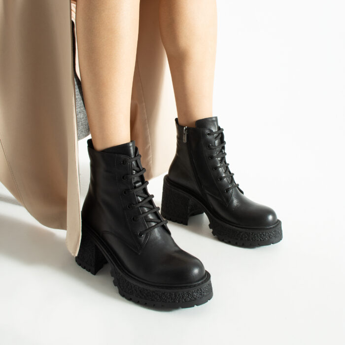 Дамски черни боти от естествена кожа на ток Lamar