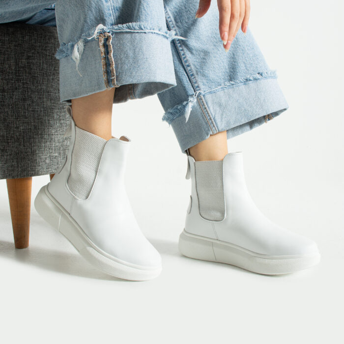 Дамски бели спортни боти от естествена кожа Samira