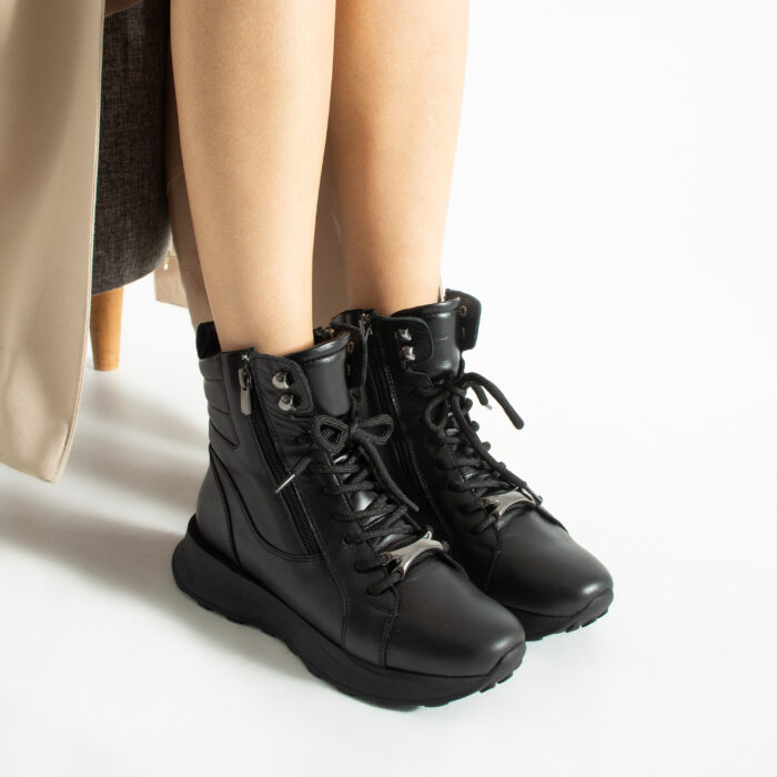 Дамски черни спортни боти от естествена кожа с цип Chantelle