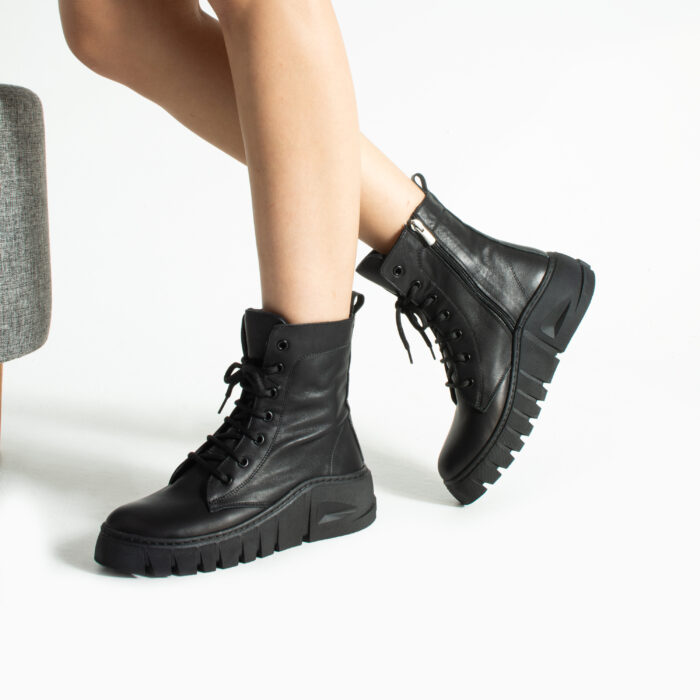 Дамски черни спортни боти от естествена кожа Amara