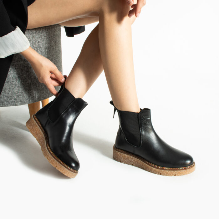 Дамски черни челси боти от естествена кожа с каучукова подметка Tabia