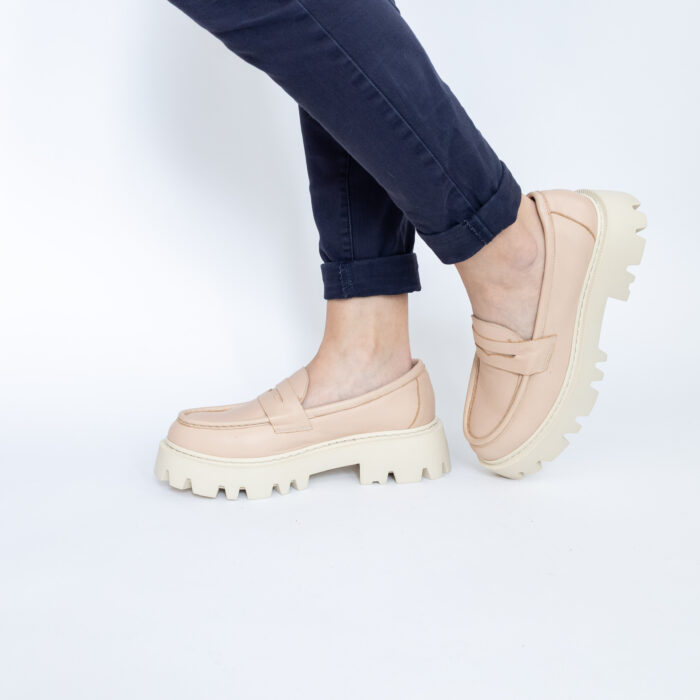 Дамски светлорозови мокасини от естествена кожа Claudia Sabina Дамски светлорозови мокасини от естествена кожа Claudia Sabina