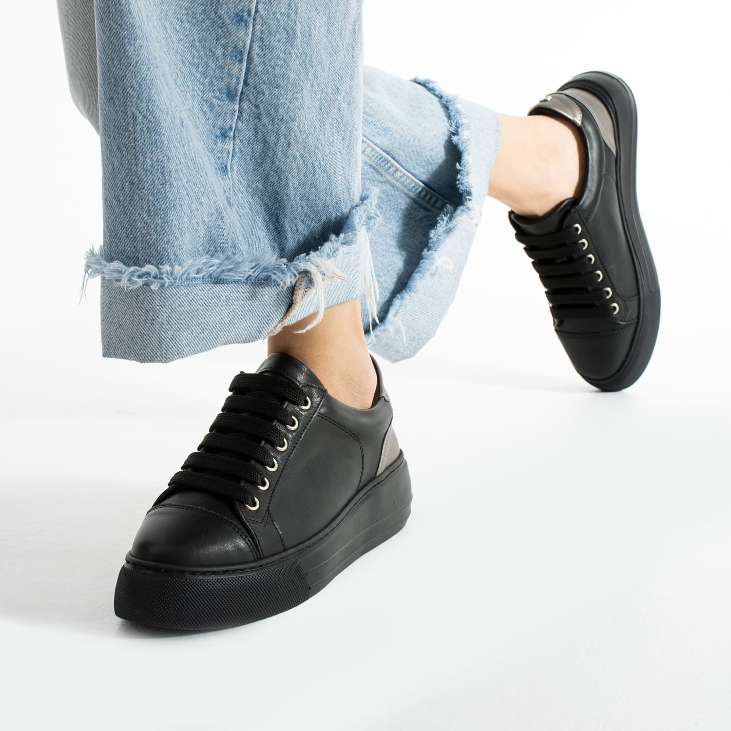 Дамски черни кецове от естествена кожа Carren Дамски черни кецове от естествена кожа Carren - Image 2