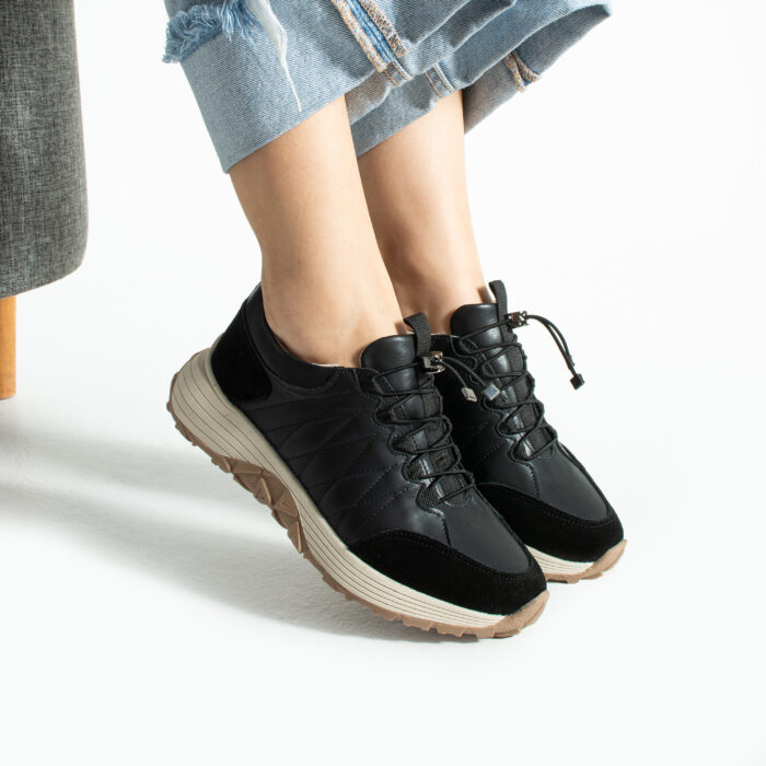 Дамски черни сникърси от естествена кожа Misha