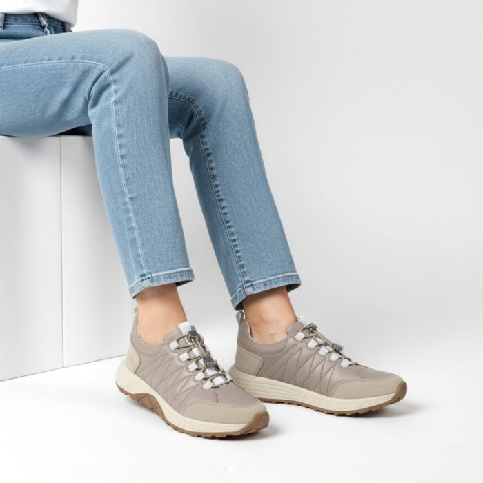 Дамски  бежово-сиви сникърси от естествена кожа Misha