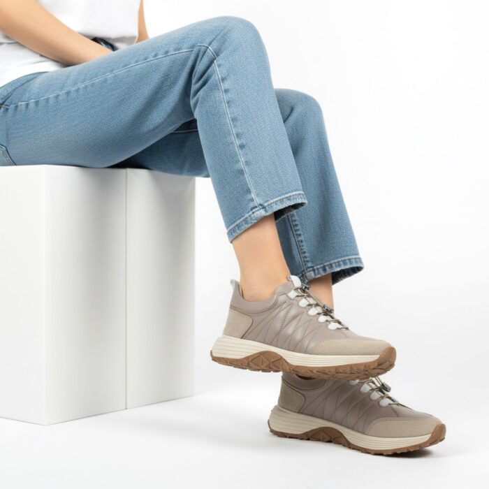 Дамски  бежово-сиви сникърси от естествена кожа Misha