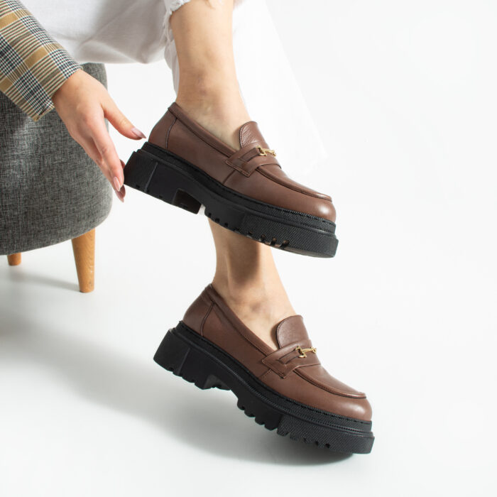 Дамски кафяви мокасини от естествена кожа с груба подметка Carmen